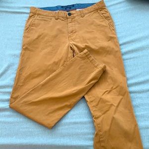 Tommy Hilfiger Slim Fit Chinos